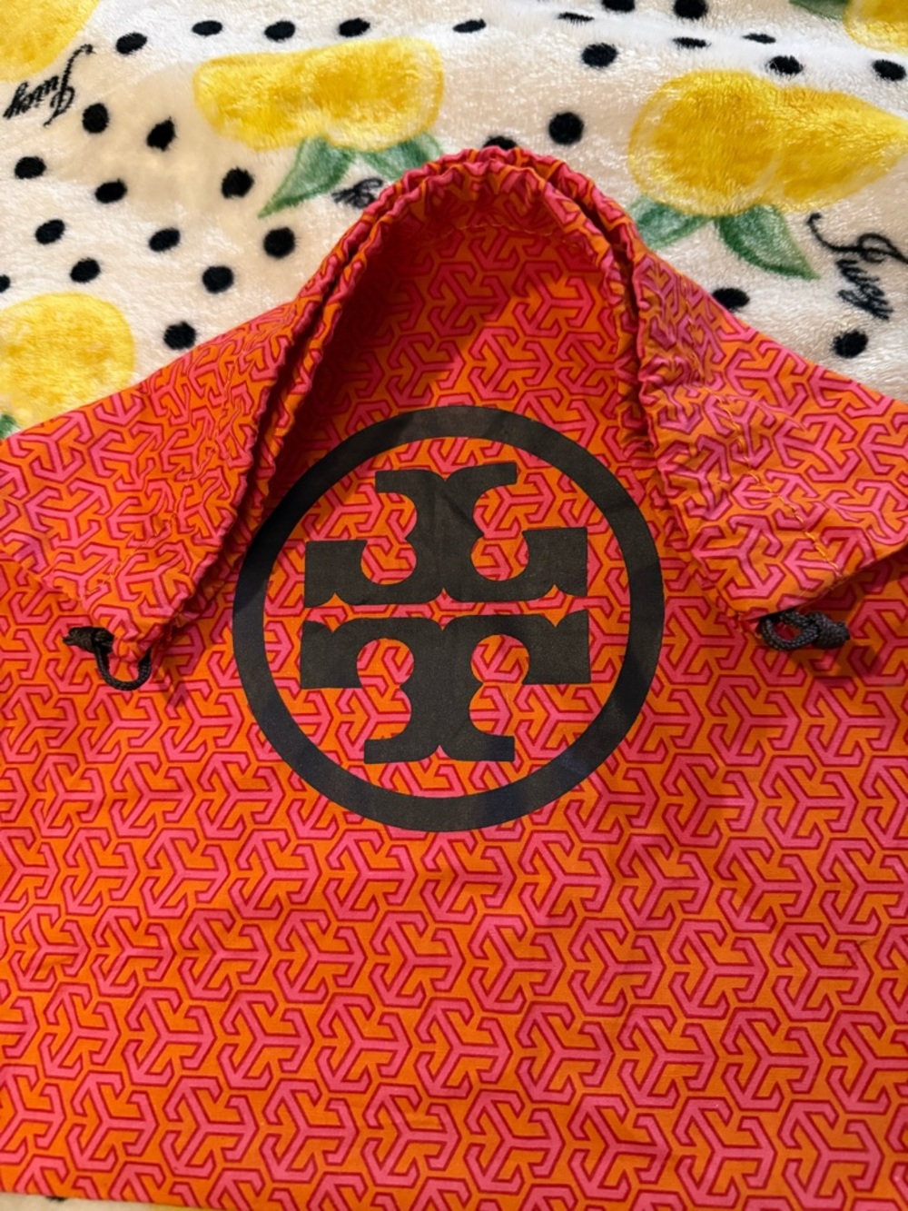Tory Burch - Picture 3 of 9
